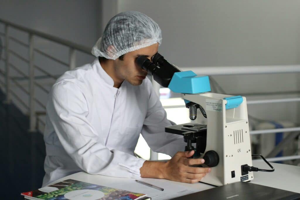 Lescuyer Lab - caractérisation des élastomères